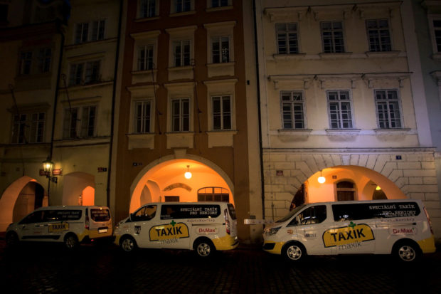 Taxík Maxík začal sloužit v dalších městech