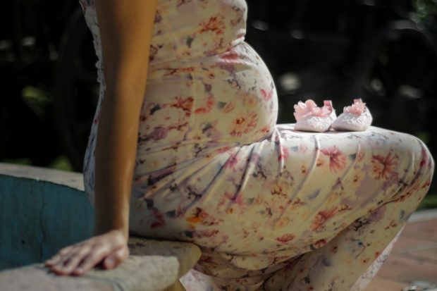 V pilotním projektu zkontrolují těhotným ženám štítnou žlázu